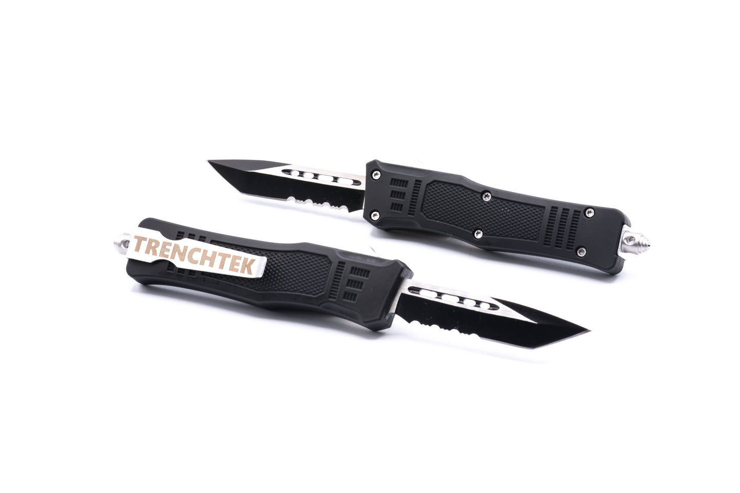 TANTO Serrated